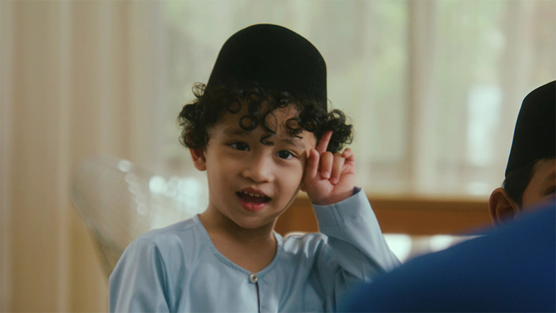 Bersalam hari raya