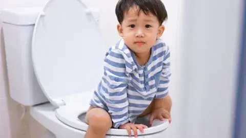 Top 5 home remedies and tips to ease constipation among children