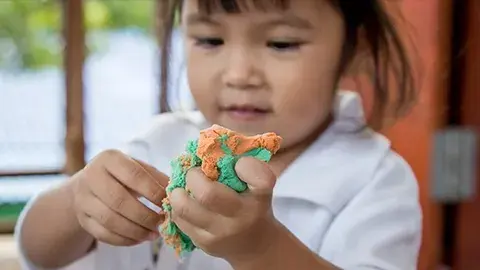 Child development milestones: Child playing